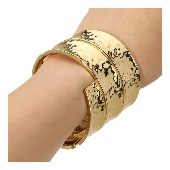 Tigerstars Bold Gold Wide Textured Metal Hinged Bangle Bracelet - Picture 1 of 3